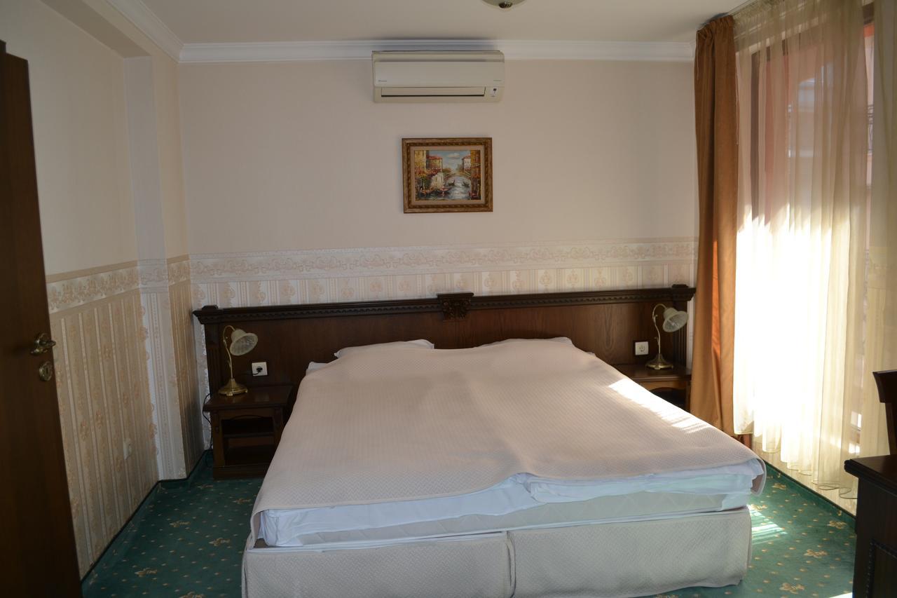Amsterdam Hotel Софія Екстер'єр фото
